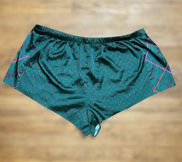 Victoria's Secret Women's Medium Green Silky Sleepwear Pajama Shorts Y2K Comfy - Image 2