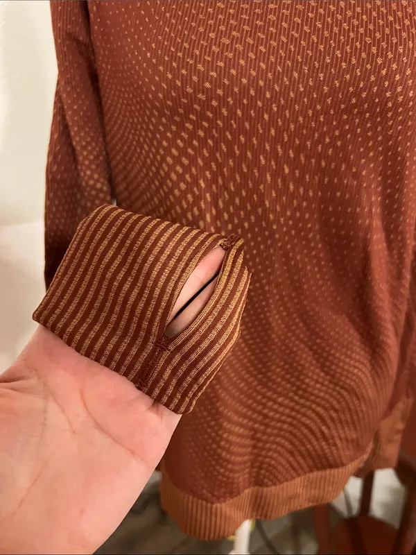 Lululemon Women's Rust Brown Lightweight Knit Sweater - Image 2