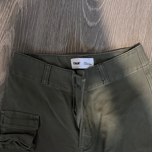 TNA Khaki Utility Pants Green Size 2 - Image 2