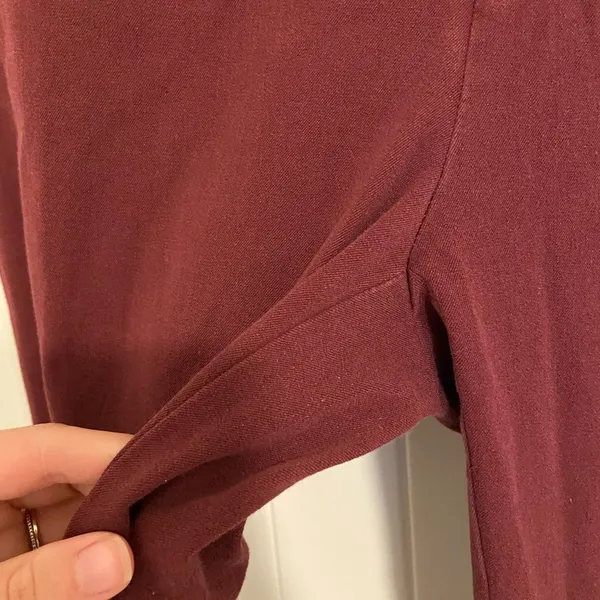 EUC | Anthropologie women’s burgundy‎ slim cut pants — size 4 - Image 3