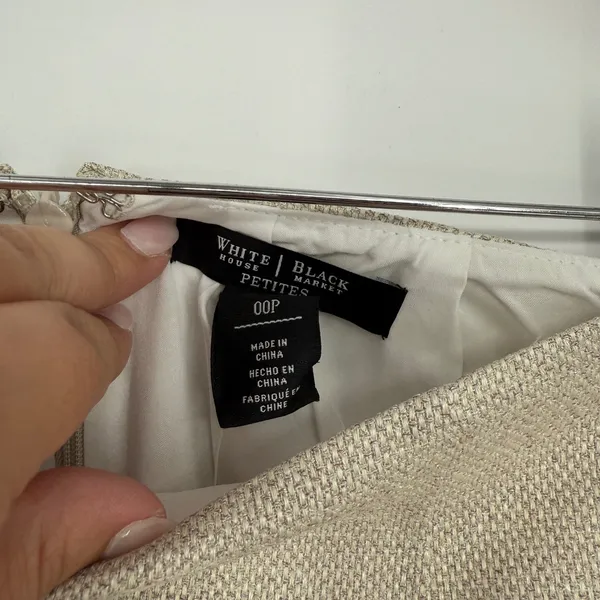 White‎ House Black Market Skirt 00P Fawn Ecru CIBK Novelty Asymmetrical Stripe - Image 4
