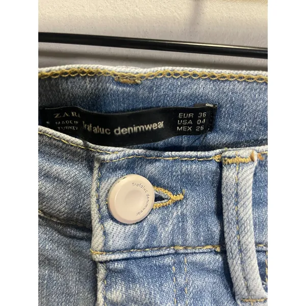 Zara Skinny Jeans Womens 4 Blue Light Wash Embrace Silhouettes High‎ Rise Casual - Image 4