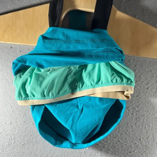 950 | Lululemon Built-in Bra Racerback Athletic Tank Top Turquoise Women 6 - Image 5