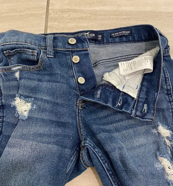 Hollister Low Rise Distressed Boyfriend Jeans - Image 8
