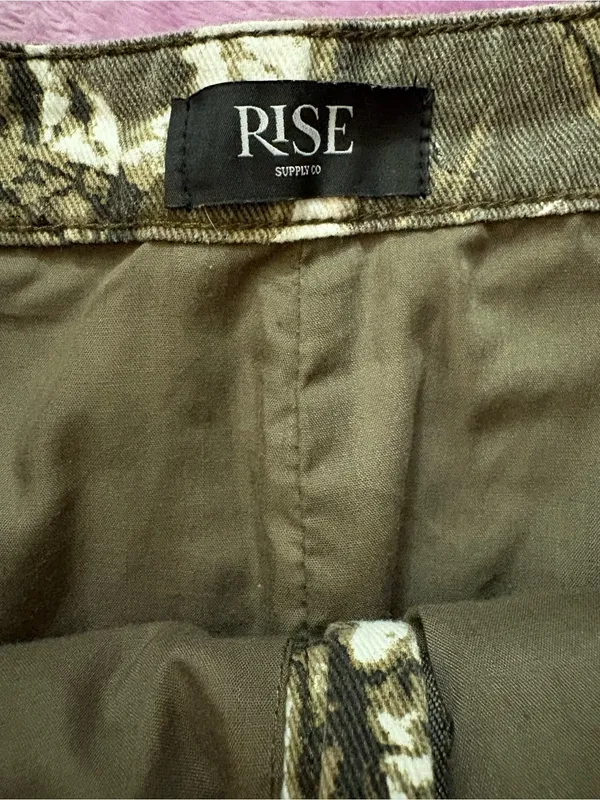 Camo Cargo Mini Skirt - Olive Camo - Image 2