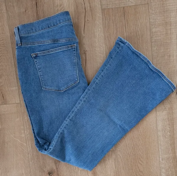 J.Crew Full-Length Flare Jeans – Size 32 - Image 5