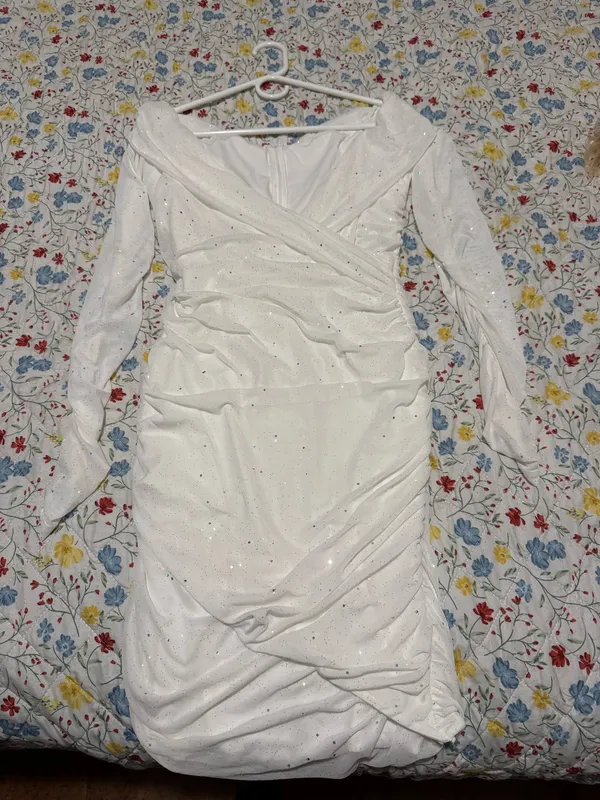 Off shoulder long sleeve white dress  - Image 2