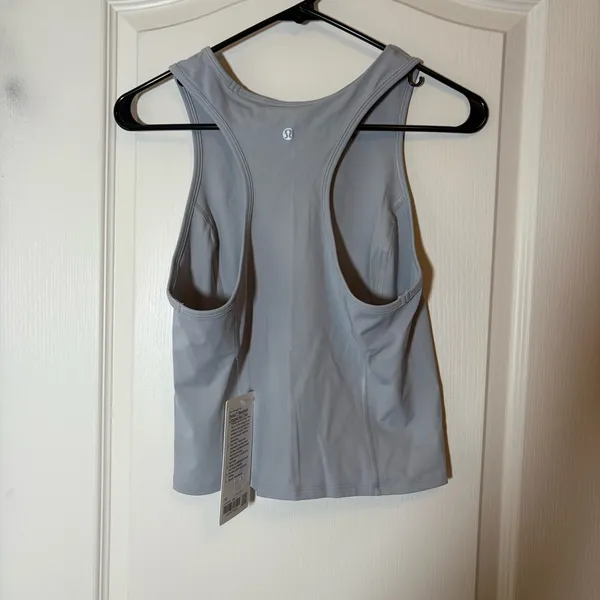 Lululemon NWT Nulux ™ Racerback Cropped Run Tank. Size 10. Color ICEG (Ice Grey) - Image 2