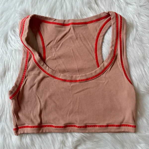 Bootaybag Women's Tan and Red Crop Sleep Shirt Size M - Image 2