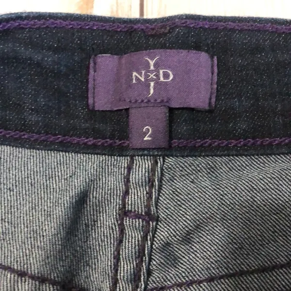 NYDJ Shorts Size 2 EUC - Image 2