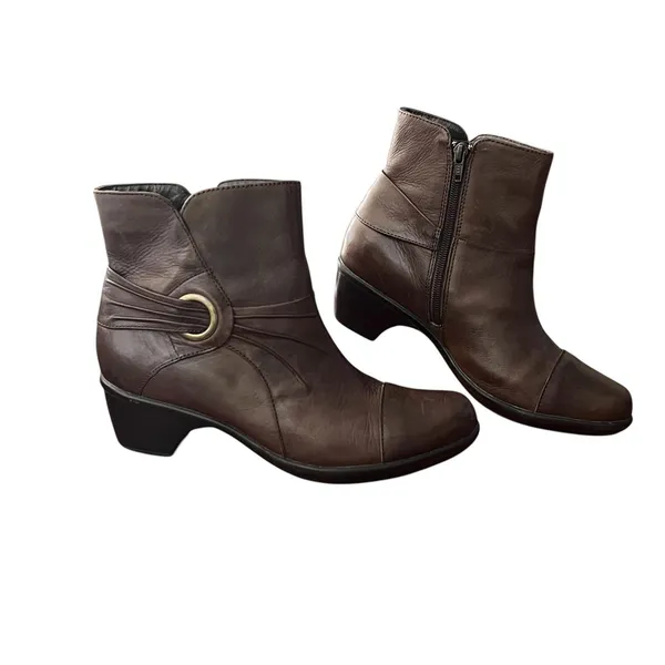 Clarks Boots Womens Size 8.5N Brown Leather Ankle Zip Booties Cap Toe 80834 - Image 11