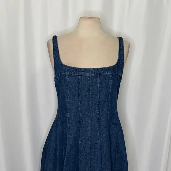 NWT!!‎ REFORMATION Violet Denim Mini Dress Blue Smocked A-Line Skirt Size 12 - Image 3