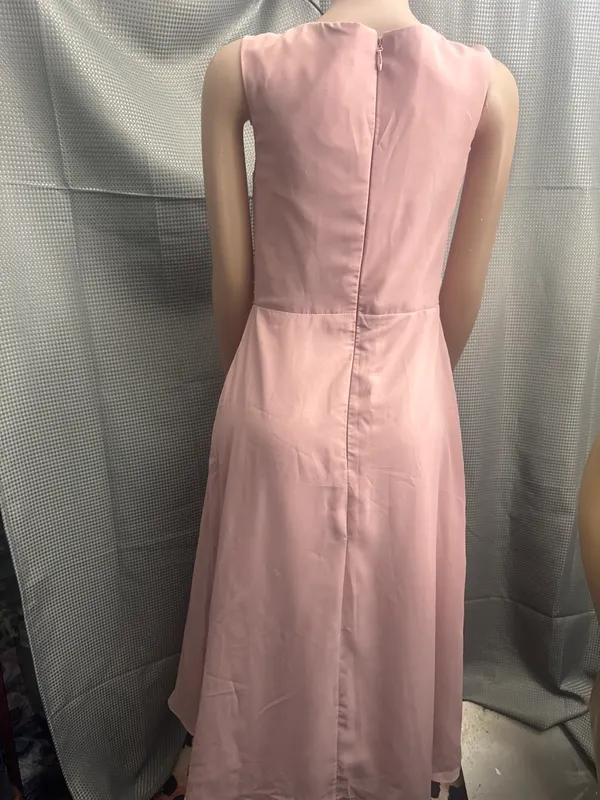 New size 10 beautiful fanzy dress has pearls on neckline - Image 4
