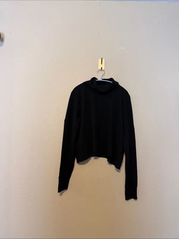 We The Free Highland Black Waffle Knit Oversized Turtleneck Size‎ Small - Image 2