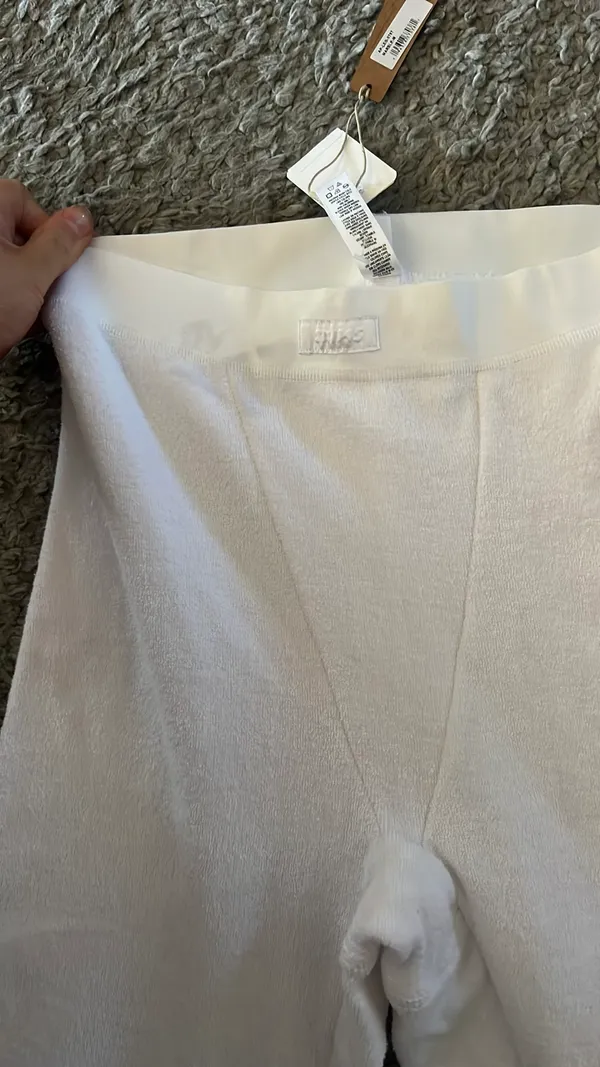 White Size M - Image 3