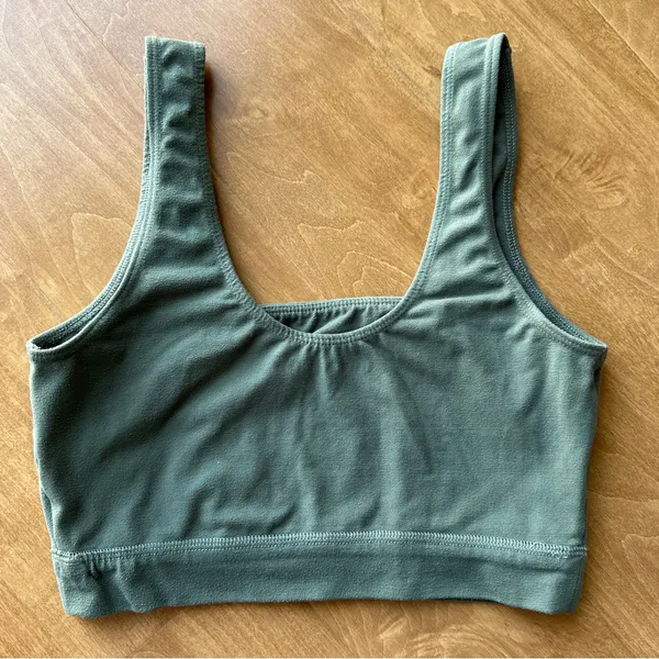 Abercrombie & Fitch Square Neck Lightly Lined Sports Bra, Green, Size Small - Image 6