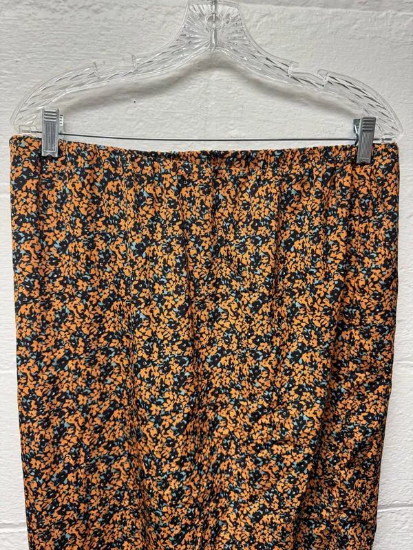SHEIN Multi Floral Skirt - Image 2