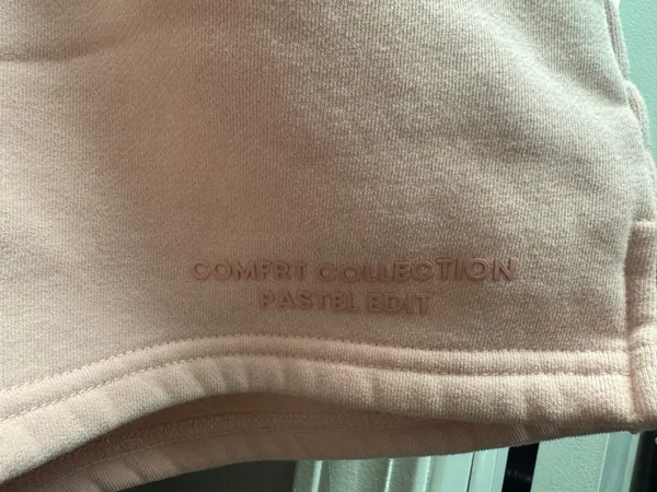 Comfrt Matching Sweatset with Shorts - Image 5