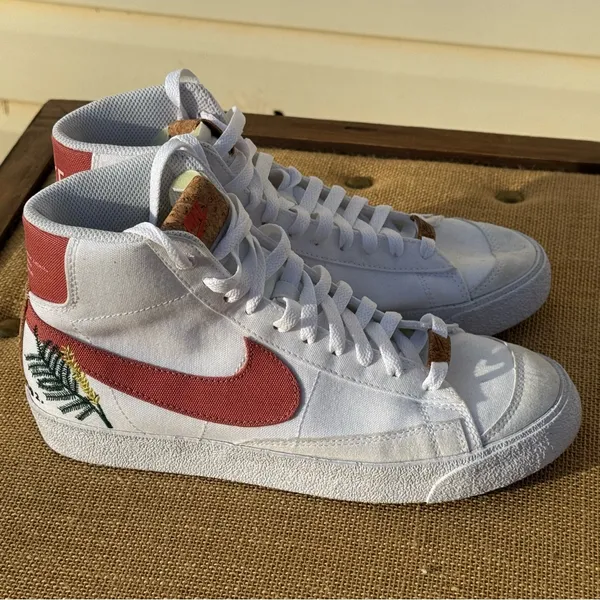 Nike Blazer Mid '77 SE "Catechu" Women's Size 8.5 Sneakers DC9265-101 - Image 4