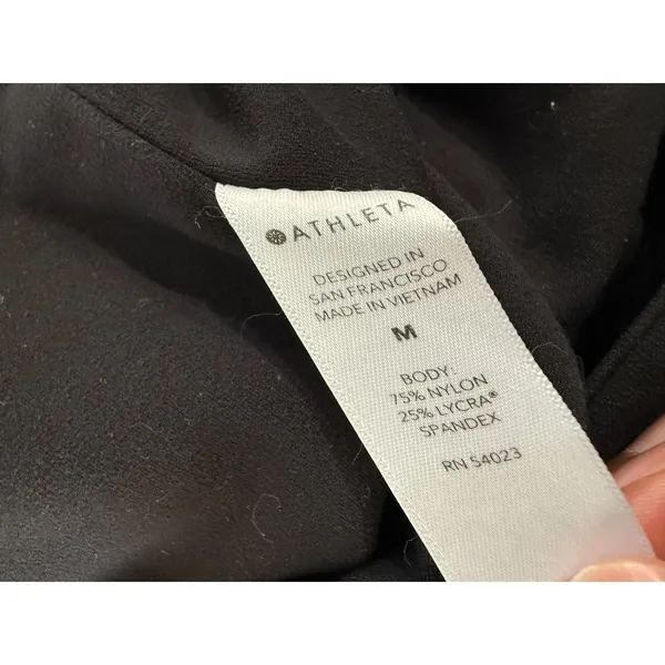 Athleta Elation Capri Leggings Womens Medium‎ Black High Rise Yoga Workout 19in - Image 6