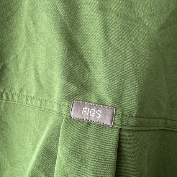 FIGS Technical Collection Rafaela Oversized‎ Green Scrub Top 4X - Image 4