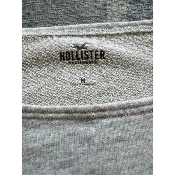 Hollister Light Heathered Gray Wide Neck Relaxed Fit Cropped Sweatshirt Medium - Image 4