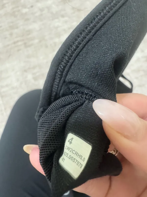 Lululemon Flow Y Bra Nulu *Light Support, A–C Cups size 4 - Image 4