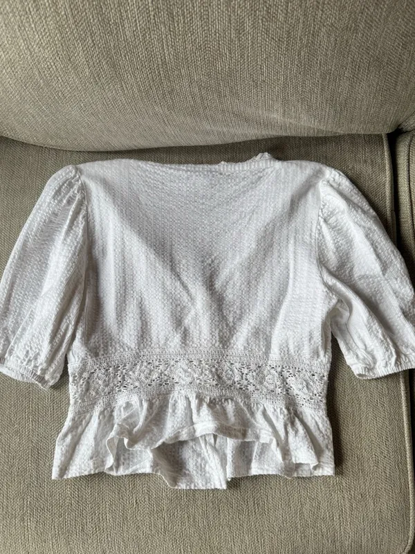 Topshop White Textured V-Neck Blouse with Crochet Trim - Image 4