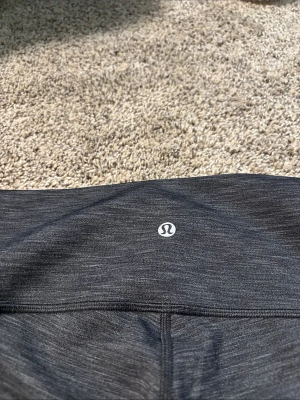 Lululemon Wunder Under Hi-Rise Tight Full-On Luxtreme 28" size 8 - Image 4