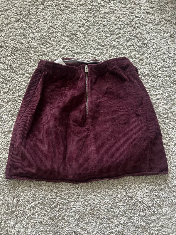Dark red ribbed hollister skirt - Image 2