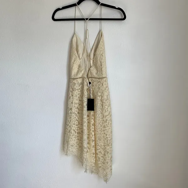 NWT NBD‎ Only Yours Asymmetrical Lace Dress in Ivory - Image 6