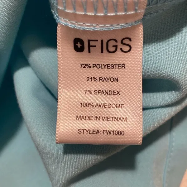 Figs scrub top size small - Image 6