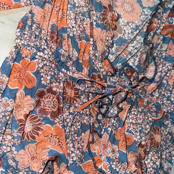 Tilly’s Full Tilt Y2K Beachy Boho Lightweight Mesh Floral Front Tie Flyaway XL - Image 5