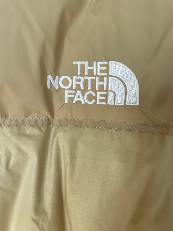 The North Face NWT Women’s 1996 Retro Nupt Cosmo Pink Size XXL Puffer Jacket - Image 3