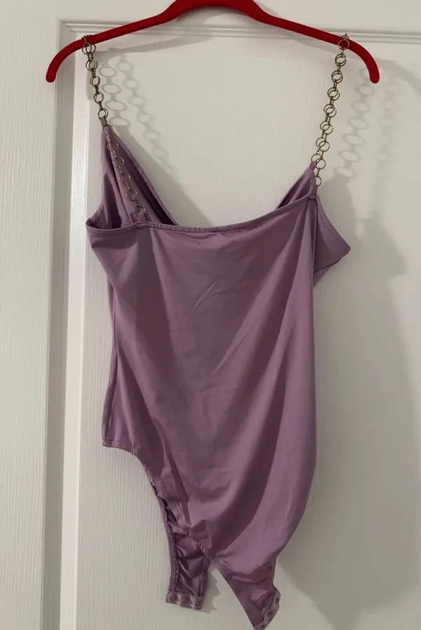 Princess Polly Purple Bodysuit With Gold Chain Straps - Image 2
