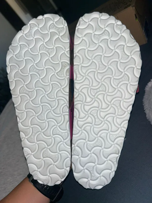 Birkenstock pink  sandals - Image 3