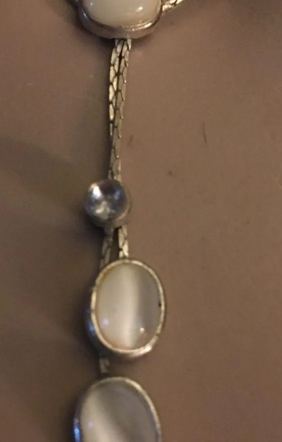 Vintage hanging Y necklace - Image 2