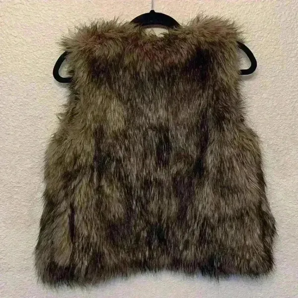 BB Dakota faux fur vest sz S fall winter old money preppy - Image 9