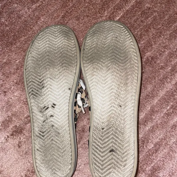Soda Leopard Print Women's Slip-On Sneakers - Image 6