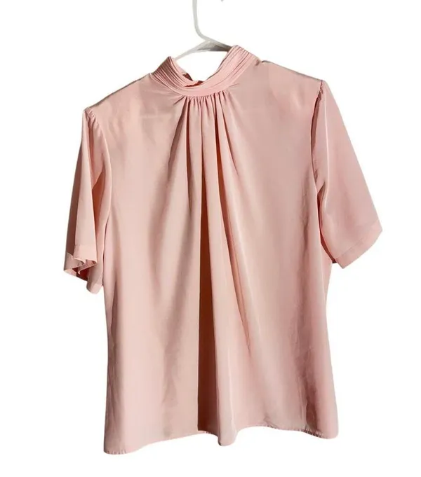 Vintage Anna Kriste Blush Pink Pleated Mock Neck Short Sleeve Blouse Size 18 - Image 2