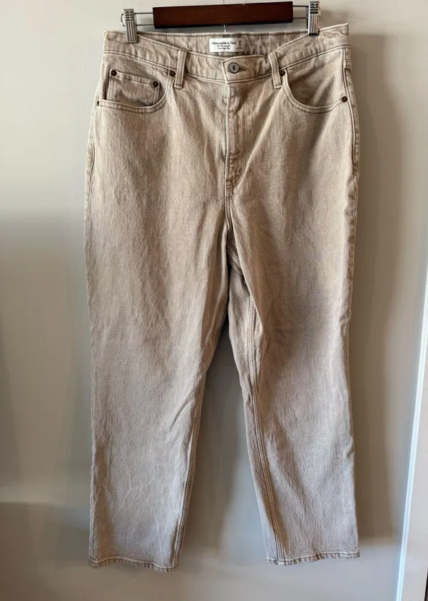 Abercrombie & Fitch Curve Love High Rise 90s Straight Jean - Image 2