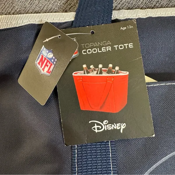 Chicago Bears Disney Mickey Bag Cooler - Image 15