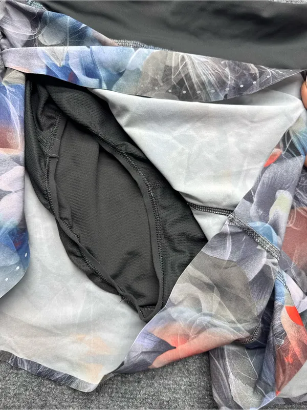 Lululemon Women’s 4 Fast Free Reflective HR Short 3” Luminescent Floral - Image 4