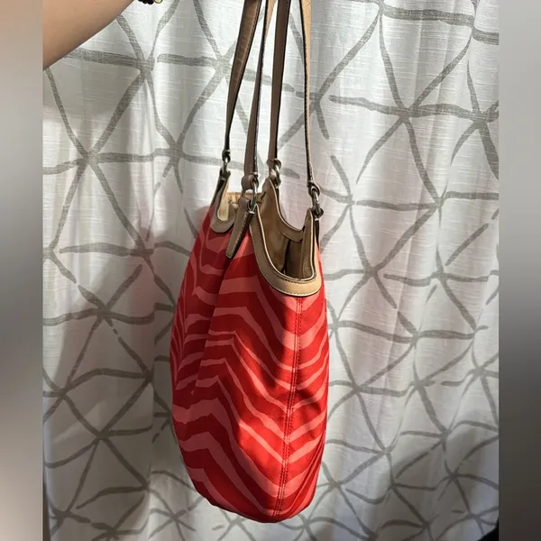 Coach Red and Tan Zebra Striped Purse 👜 - Image 12
