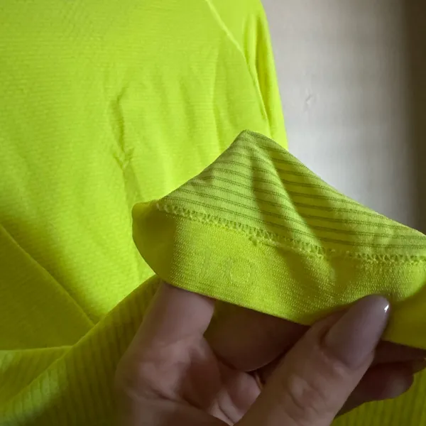 Lululemon Swiftly Tech Long Sleeve Shirt 2.0 *Race Length Sz 10 Highlight Yellow - Image 8