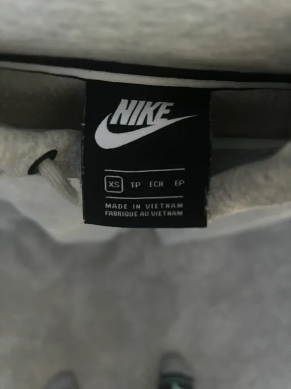 Nike Hoodie - Image 3
