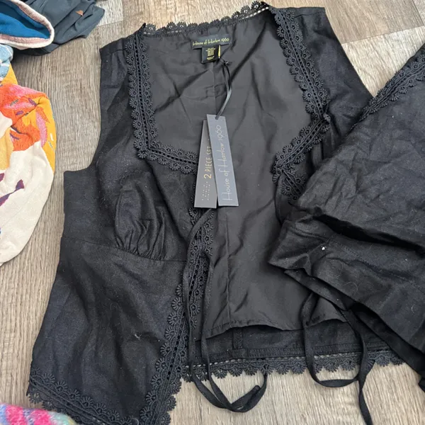 NWT house of Harlow‎ Black Lace Trim Vest and Shorts Set size xs - Image 6