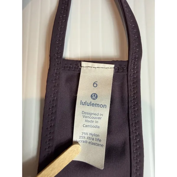 Lululemon Womens Size 6 Purple Racerback Athletic Yoga Tank Top Relaxed Fit‎ - Image 4