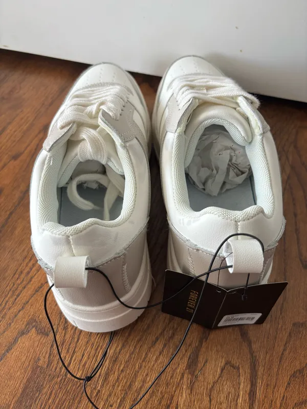 Forever 21 Tennis shoes - Image 8