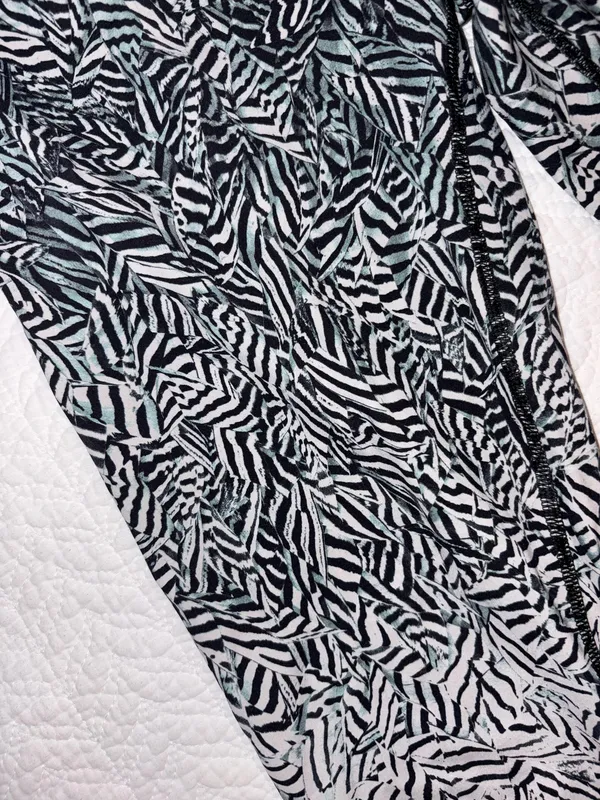 Lululemon Leggings - Image 3